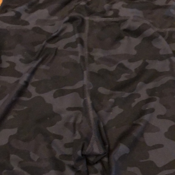 Danskin Size M/M/M leggings Yoga Dance Workout Outdoors pants gray camouflage - Picture 6 of 10